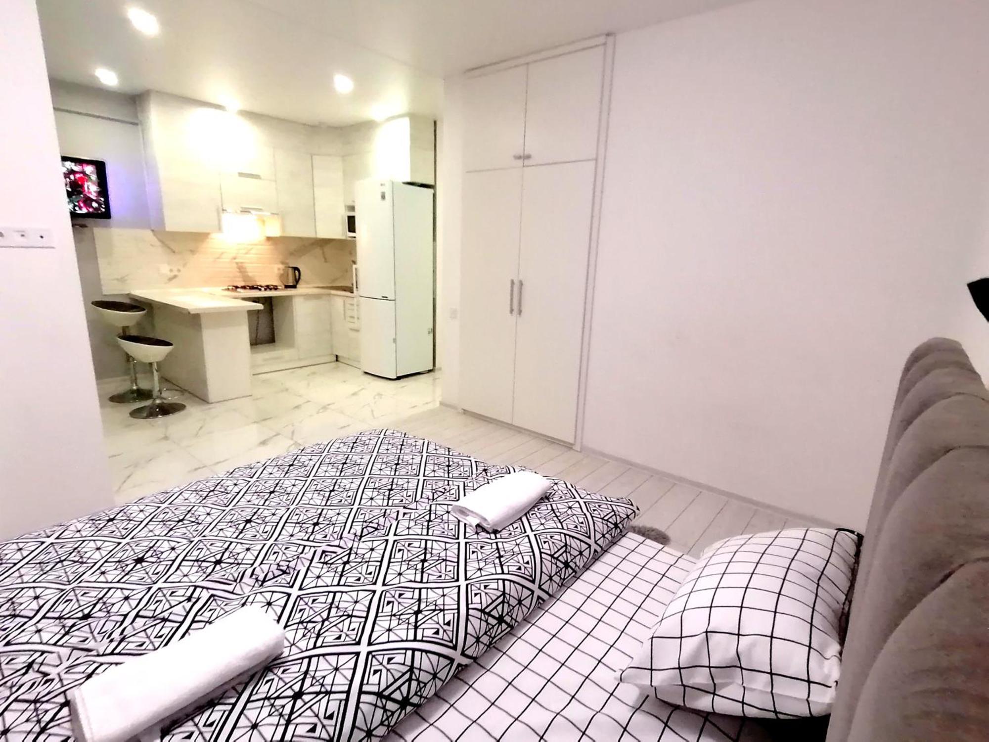 Новобудова Сам Центр Жк "Семицвіт" Apartment Lviv Luaran gambar
