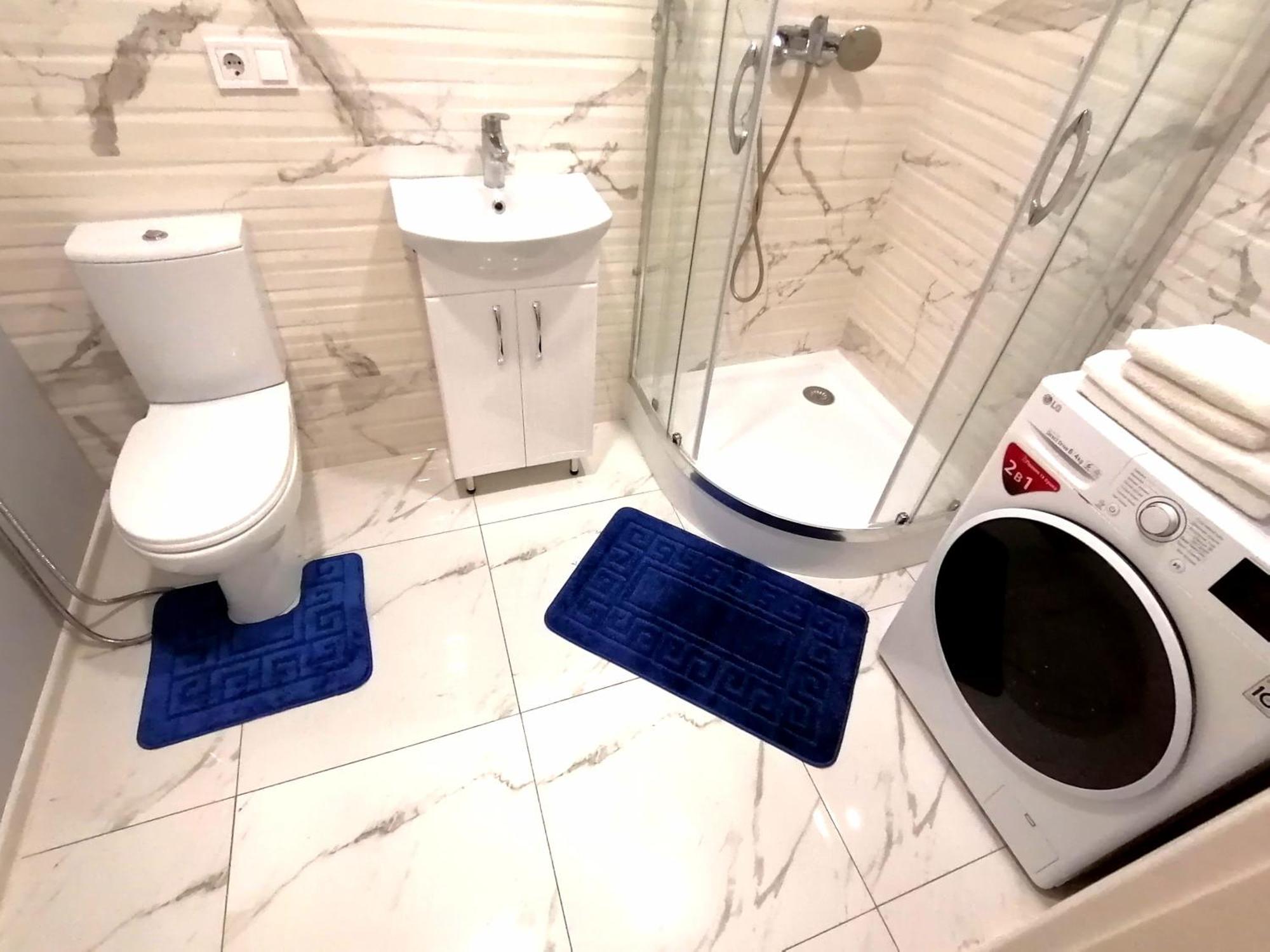 Новобудова Сам Центр Жк "Семицвіт" Apartment Lviv Luaran gambar